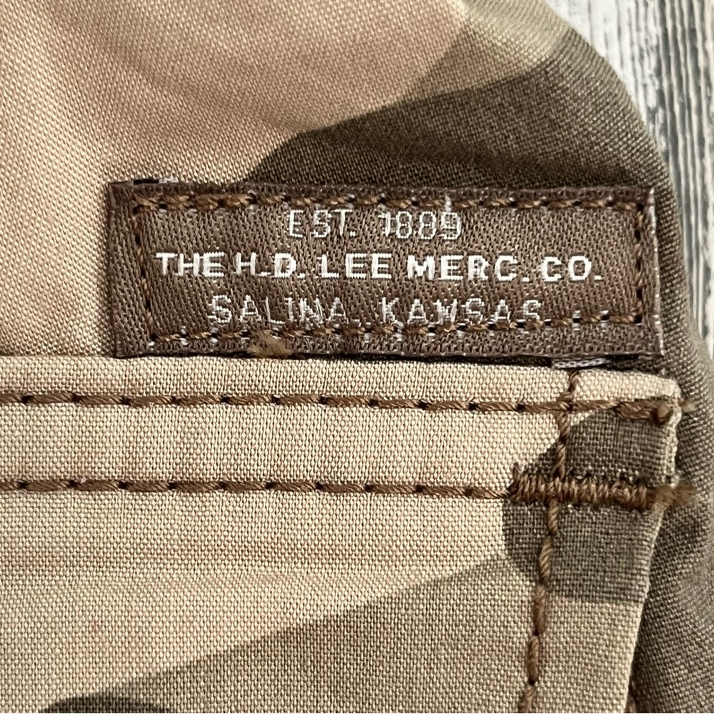 Lee Men’s Camo Shorts Size 29 Multi Pockets With Belt New With Tags - Picture 11 of 13